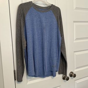 Under Armor Loose Fit Blue/Grey Heat Gear Like New Large Men’s Long Sleeve